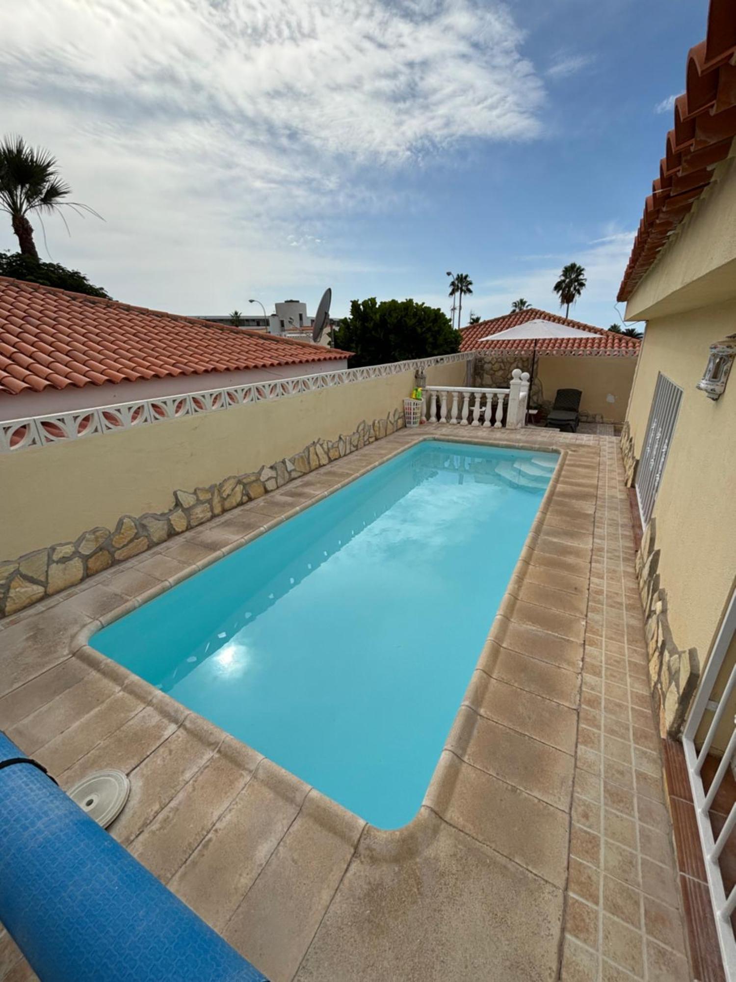 Casa Barmalei Private Pool & Rooftop Terrace Ocean View, Tenerife Willa